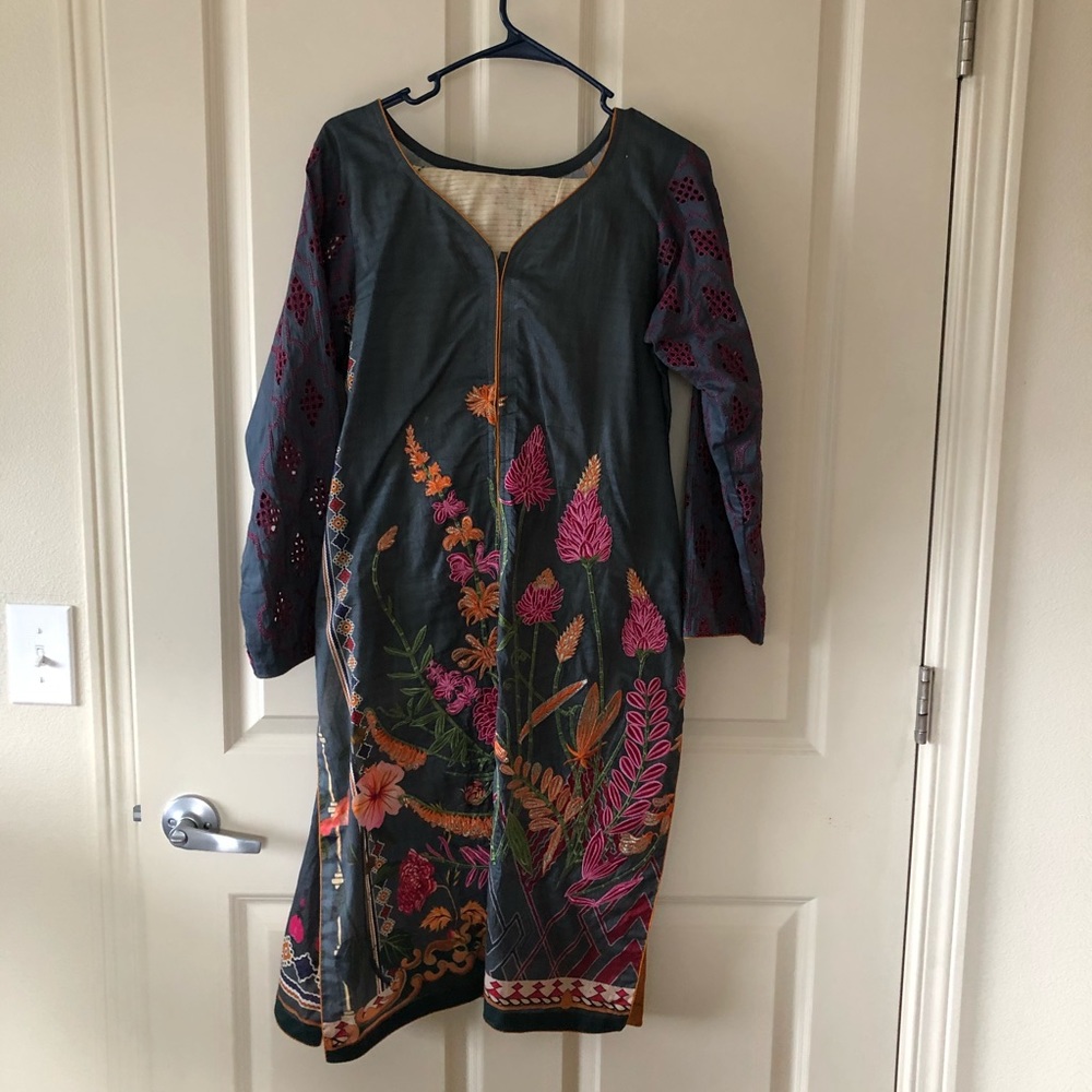 ❌❌SOLD❌❌ - Picture 3 of 8